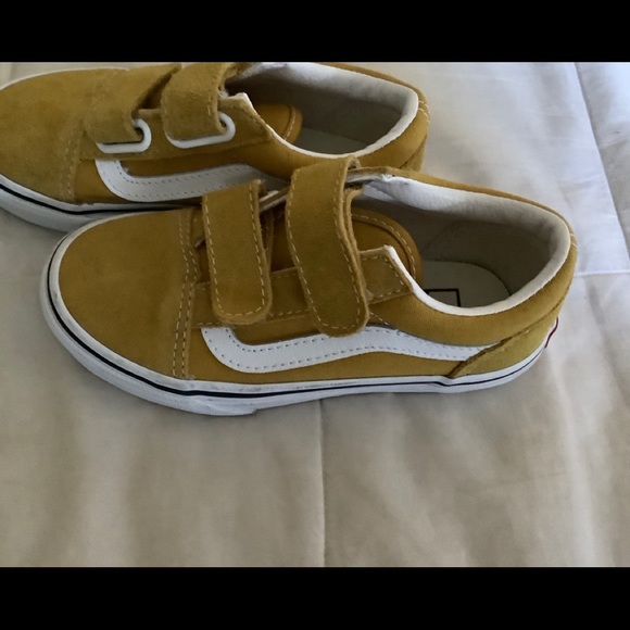 Vans Other - VANS Old Skool V Kids Velcro Shoes - Sz 11